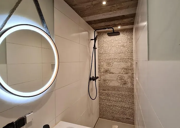 Am Paulsberg 公寓 *